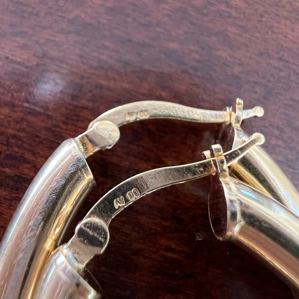 ARGENTO VIVO 18K Goldplated Sterling Silver Oval Hoop Earrings - Picture 8 of 9